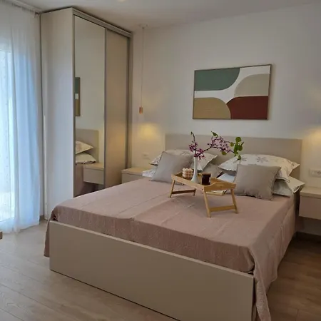 Apartment & Anka Tucepi